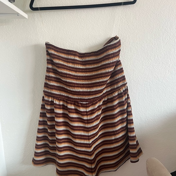 Strapless Striped Romper with Cutout - Picture 3 of 5